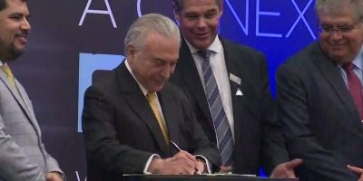 Temer assina decreto que regulamenta novo programa de incentivos ao setor automotivo Rota 2030