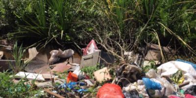 Acúmulo de lixo é denunciado por moradores do interior de Camaquã