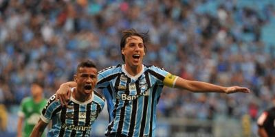 Grêmio vence a Chapecoense e confirma vaga na Libertadores