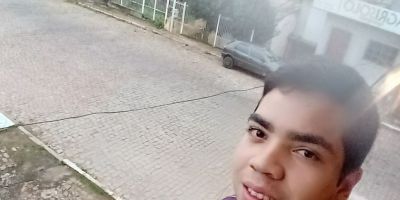 Jovem de 20 anos morre após se envolver em acidente no centro de Camaquã