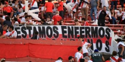 Conmebol suspende a final da Libertadores entre River e Boca