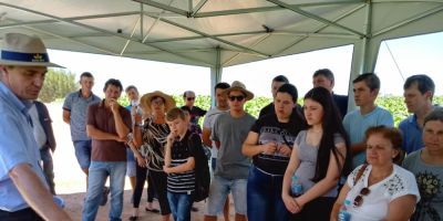 Pequenos agricultores de Camaquã participam de Dia de Campo em Sertão Santana