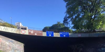 Furto de cabos de rede deixa Túnel da Conceição às escuras em Porto Alegre