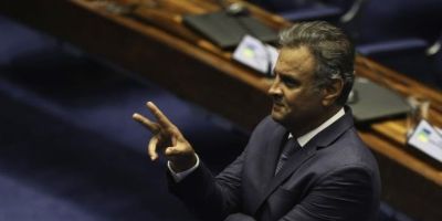 PF cumpre mandados em endereços ligados a Aécio Neves