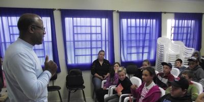 Cristal realiza campanha de conscientização no trânsito