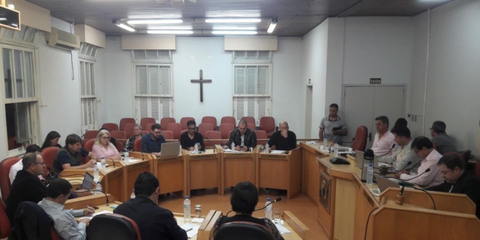 Câmara de Camaquã realiza Sessão Extraordinária nesta quarta-feira  com 49 matérias na pauta