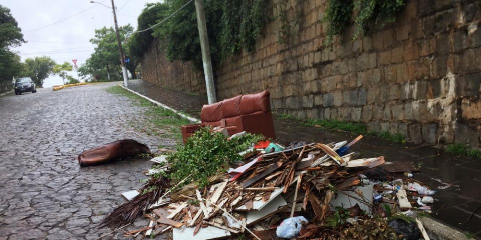 Mais um caso de descarte irregular de lixo ocorre em Camaquã