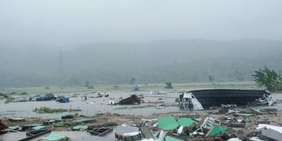 Sobe para 281 número de mortos em tsunami na Indonésia