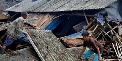 Indonésia registra 373 mortos após tsunami