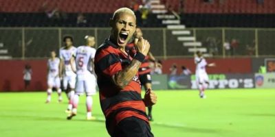 Inter confirma a contratação do atacante Neílton