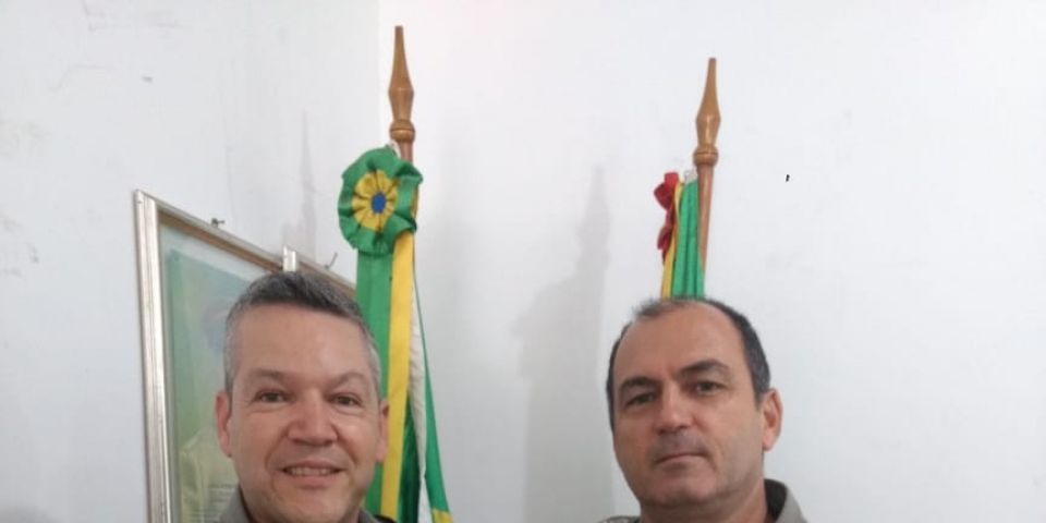Comandante do Pelotão Ambiental de Camaquã recebe medalha de honraria