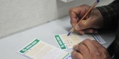 Mega-Sena acumula e poderá premiar com R$ 12 milhões