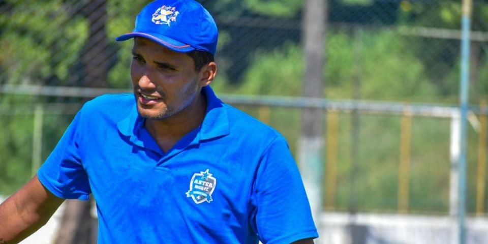 Geo, ex-goleiro do Guarany de Camaquã, trabalha em dois projetos em sua cidade natal