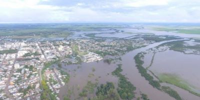 Mais de três mil pessoas estão fora de casa em função das chuvas no RS