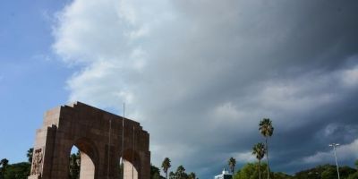 Semana começa com calor e chuva no Rio Grande do Sul