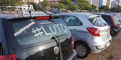 Centenas de motoristas de aplicativo protestam por mais segurança