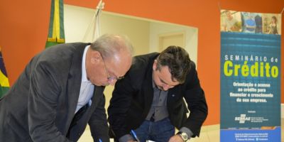 Governo camaquense e Sebrae assinam convênio para ampliar negócios entre prefeitura e empresas locais 