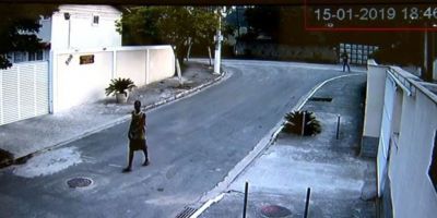 Rapaz preso por assassinato que não cometeu é libertado no Rio