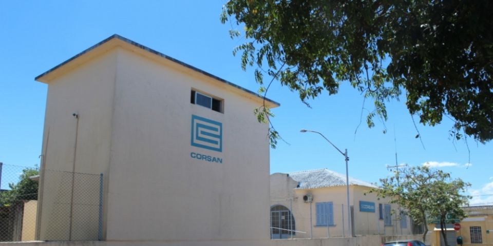 Incidência de turbidez de água ocorreu devido ao conserto de duas adutoras em Camaquã, diz Corsan