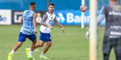 Sem Renato, Grêmio vai a Pelotas para enfrentar o Brasil e manter o embalo