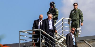 Após velório de neto, Lula volta à sede da PF em Curitiba