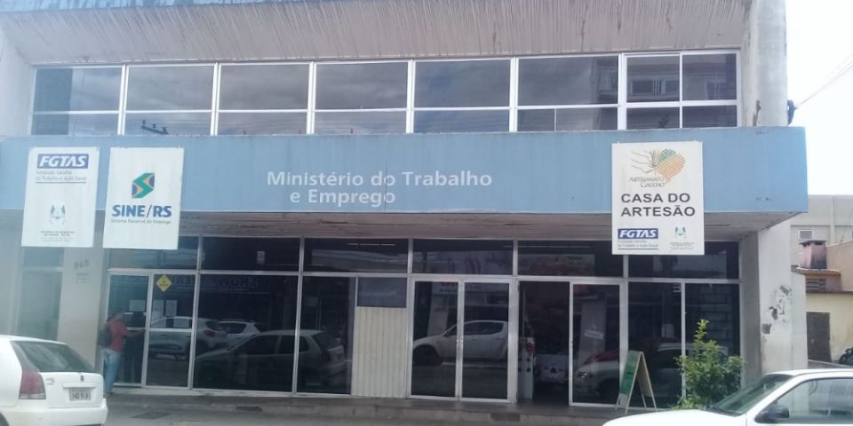 Painel de Vagas - FGTAS/Sine Camaquã-RS (04.04.2019)