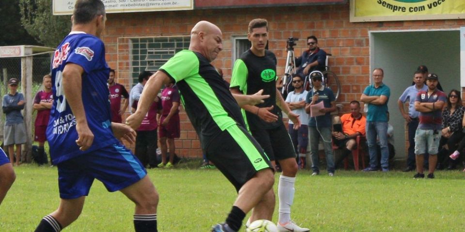 FOTOS: com presença de Dinho, é realizada a abertura da Copa Santa Auta Afubra 2019