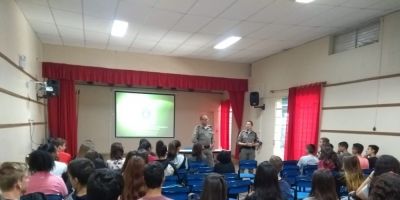 Brigada Militar realiza palestra para estudantes em São Lourenço do Sul