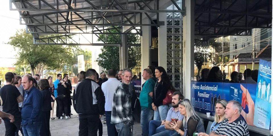 É lamentável', afirma familiar em velório de pai e filho mortos durante assalto em Estância Velha