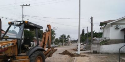 Bairro Ouro Verde recebe cascalhamento em Camaquã