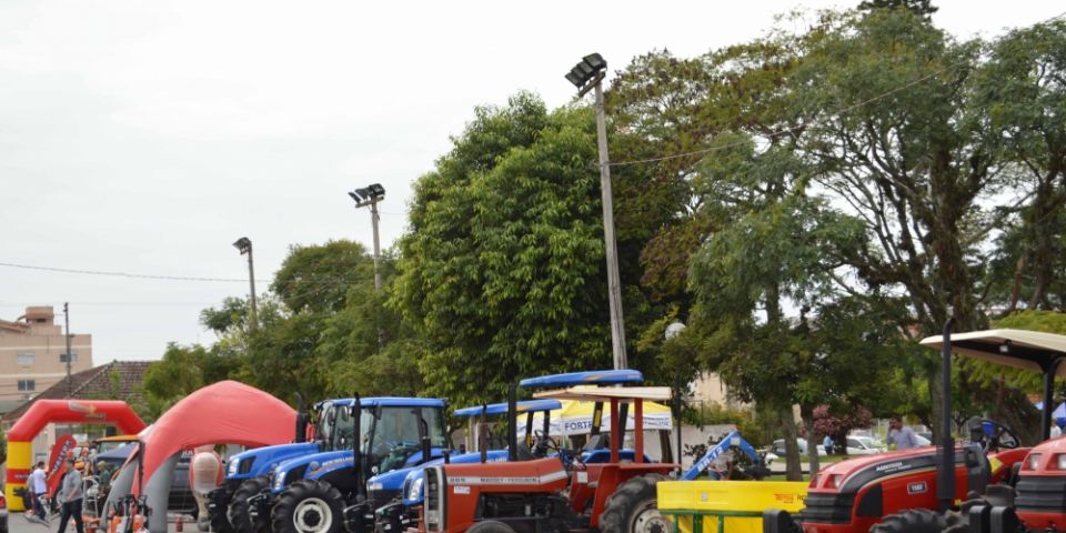 Aberta a 3ª Feira Lourenciana do Agronegócio em São Lourenço do Sul