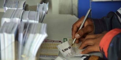 Ninguém acertou as 6 dezenas da Mega-Sena; prêmio vai a R$ 105 milhões