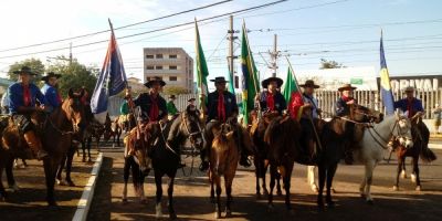 Trabalhadores são homenageados com Cavalgada em Sapucaia do Sul