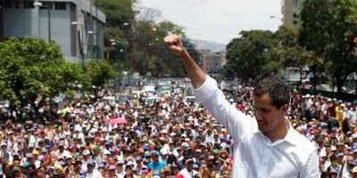 Guaidó estuda opções para tirar Maduro do poder