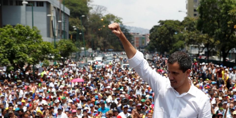 Guaidó estuda opções para tirar Maduro do poder