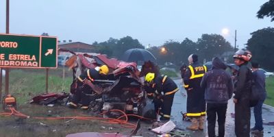 Caminhão-tanque com combustíveis se envolve em acidente e deixa feridos na BR-386