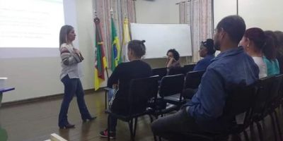 Colégio Sete de Setembro promove Roda de Conversa entre pais e psicóloga