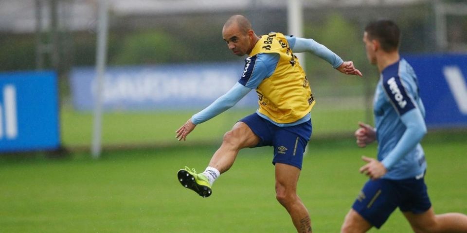 Grêmio recebe o Atlético-MG em busca da primeira vitória no Brasileirão