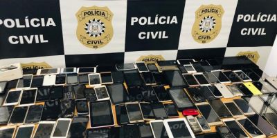 Polícia Civil de Rio Grande apreende 196 celulares