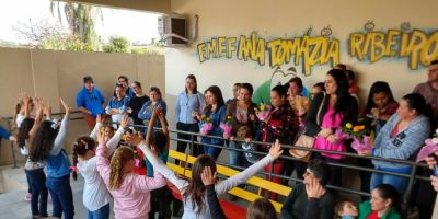 Escola Ana Tomázia Ribeiro realiza encontro com familiares dos alunos dos 4ºs anos A e B