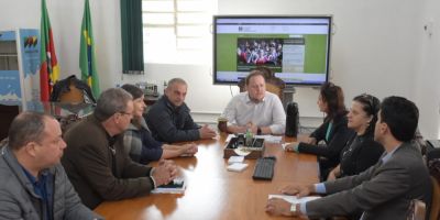 Cerro Grande do Sul busca alternativa de renda através de agroindústria 