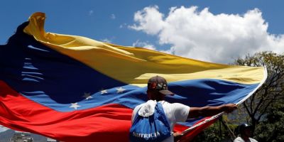 Países debatem realização de nova eleição na Venezuela