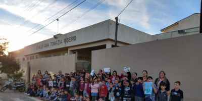 Escola Ana Tomázia Ribeiro realiza palestra sobre "Sustentabilidade e Meio Ambiente"