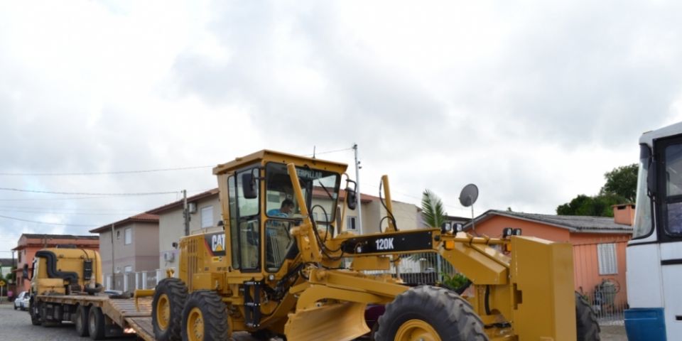 Governo camaquense adquire patrola nova