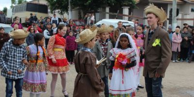 Escola Santo Antônio apresentará o Casamento na Roça na Festa de São João Batista de Camaquã