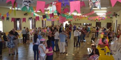 Projeto Conviver realiza bailinho da terceira idade em Camaquã