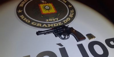 Homem é preso por porte ilegal de arma de fogo na ERS-350 em Camaquã