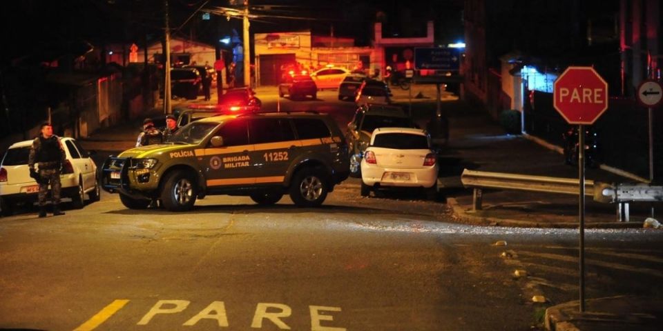 Dois policiais militares morrem em tiroteio na zona Leste