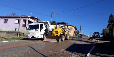 Trecho em manutenção deixa quadra da Rua Guadalajara interrompida em Camaquã