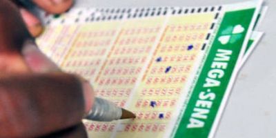 Acumulada, Mega-Sena promete bolada de R$ 55 mihões hoje